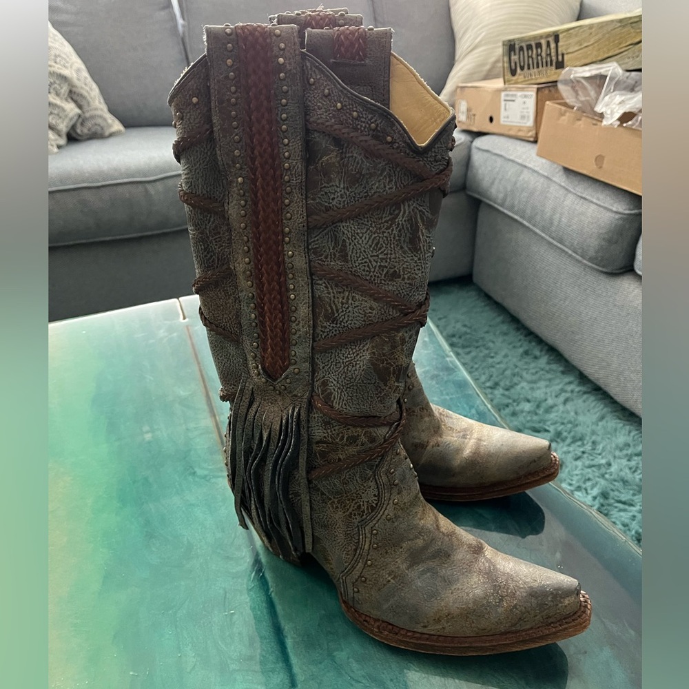 Corral vintage western boots size 8 1/2.